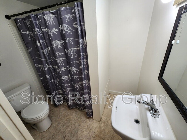 Building Photo - 2282 IN-163