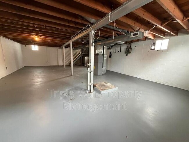 Building Photo - 17 St Genevieve Ct