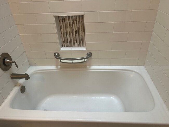 Building Photo - 55+ Home in Oceana Mission 1, Private End Unit!