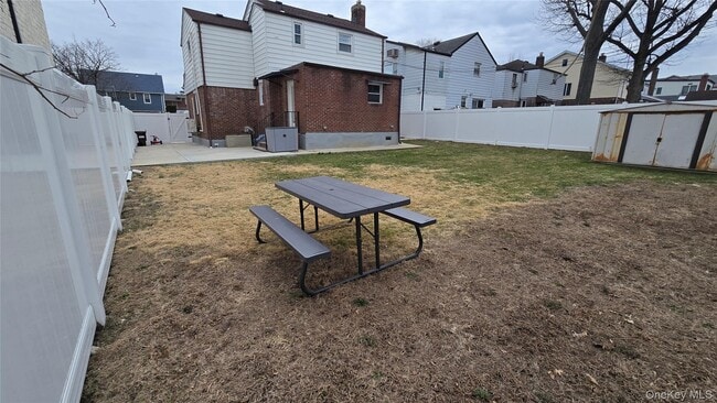 Building Photo - 80-06 209th St