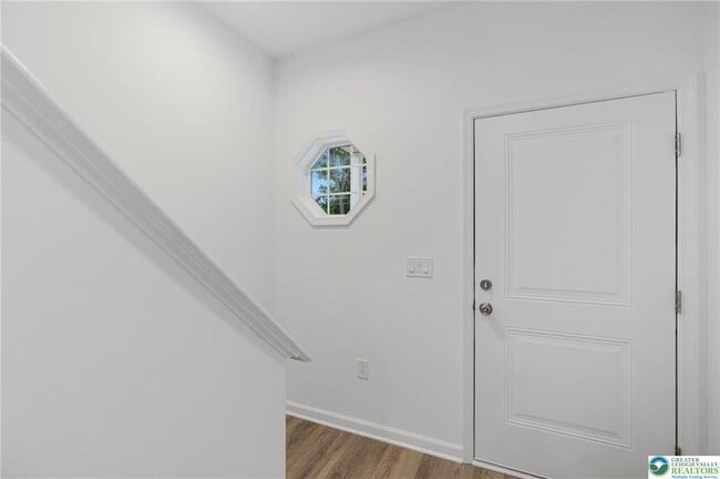 Building Photo - 306 Barber St