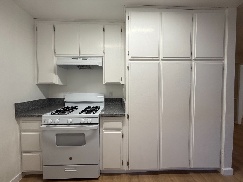 Building Photo - 13347 Victory Blvd