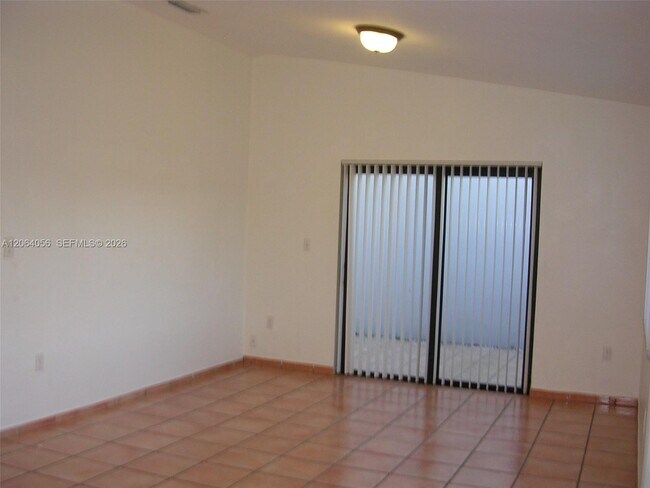 Building Photo - 14765 Kendale Lakes Blvd