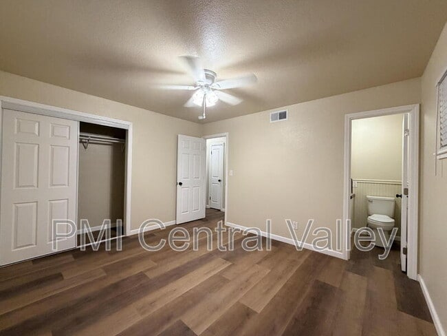 Building Photo - 1280 Dodd Ct