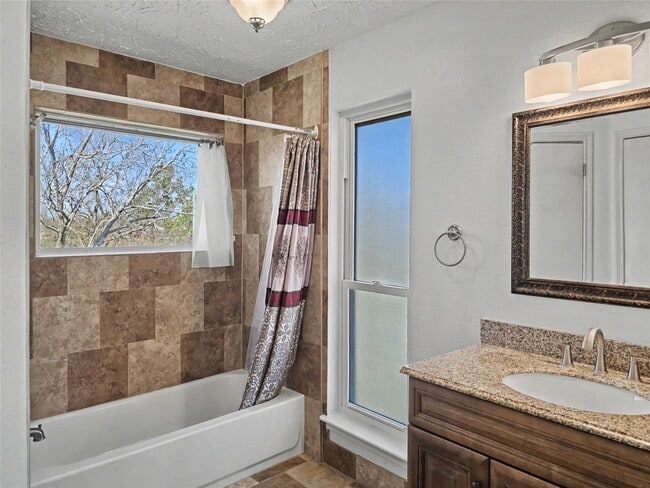 Building Photo - 15223 Peachmeadow Ln