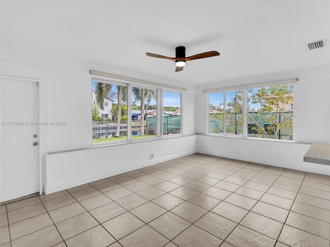 Building Photo - 4500 SW 42nd Terrace