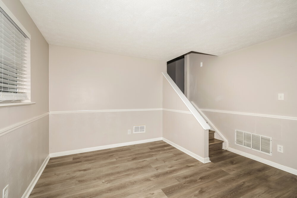 Building Photo - 1531 Creekside Ln
