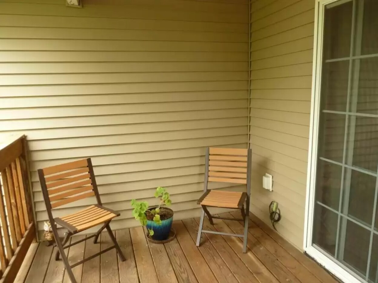 Building Photo - 2665 Triple Crown Ln