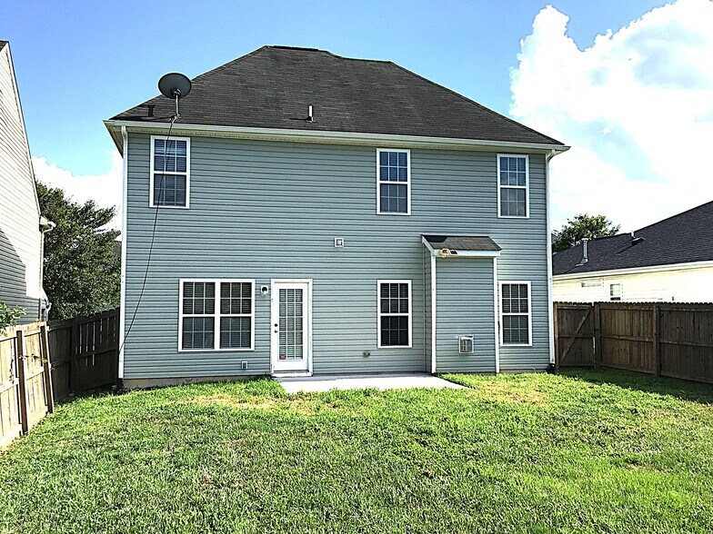 Building Photo - 922 Wolfpack Way