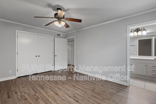 Building Photo - 3000 Hillsboro Pike