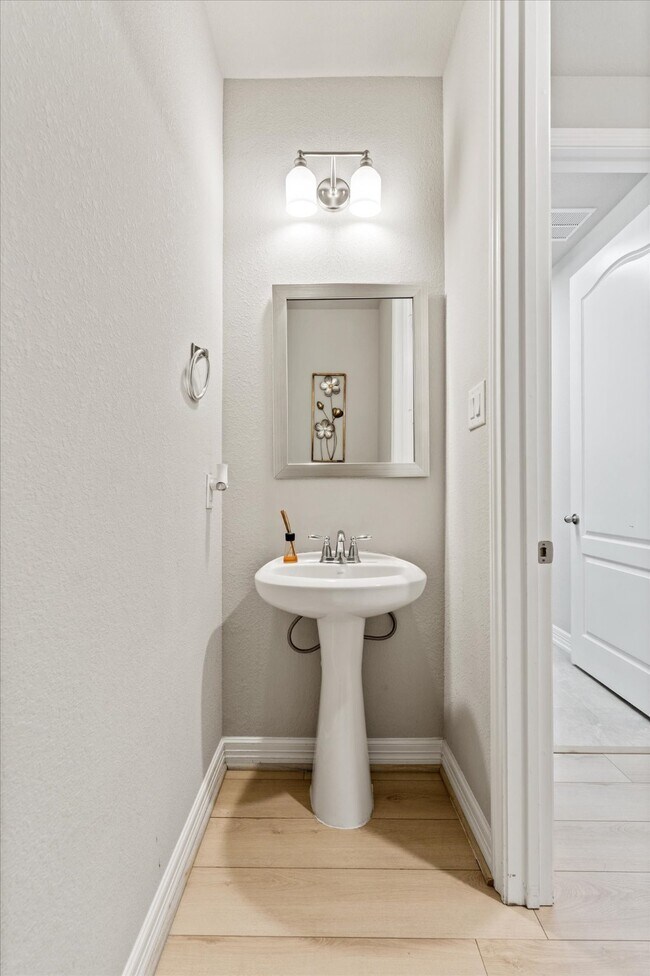 Building Photo - 32067 August Woods Wy