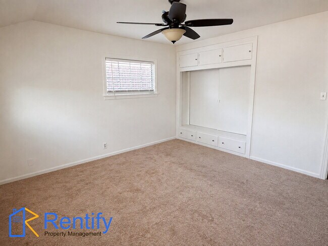 Building Photo - Charming 3bed/2bath Rustic Mid-Century Home