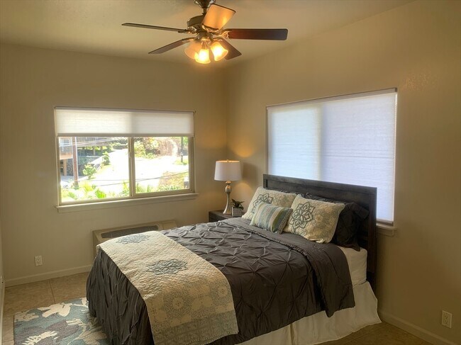 Building Photo - 3 bed / 1.5 bath condo located in Kailua Kona