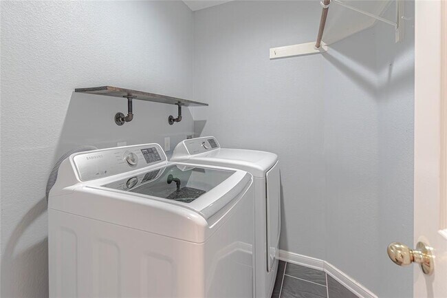Building Photo - 13400 Caballero Cove