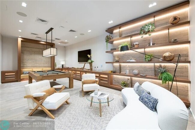 Building Photo - 2200 N Ocean Blvd