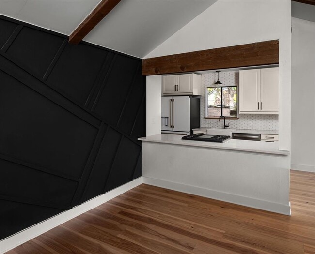 Building Photo - 6601 Blarwood Dr