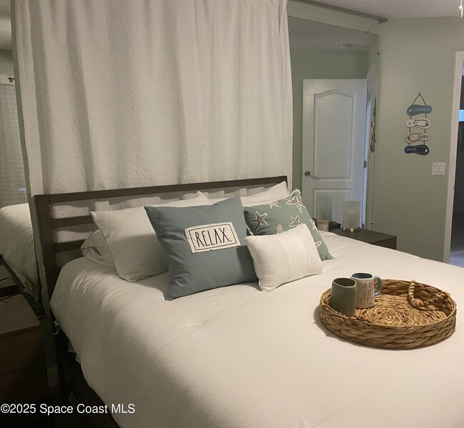 Building Photo - 781 Sunset Lakes Dr