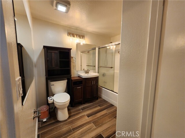 Building Photo - 580 W Main St