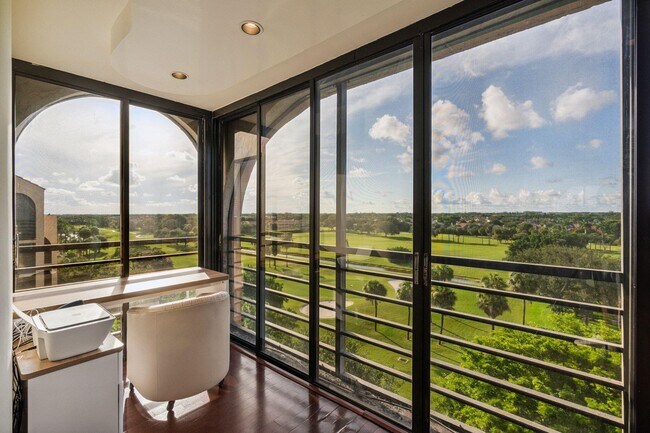 Building Photo - 7217 Promenade Dr