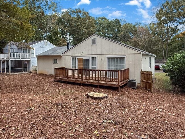 Building Photo - 10740 Plantation Bridge Dr