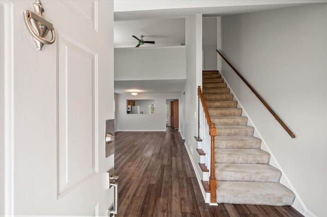 Building Photo - Beautiful 3-Bedroom Home on a Quiet Cul-de...