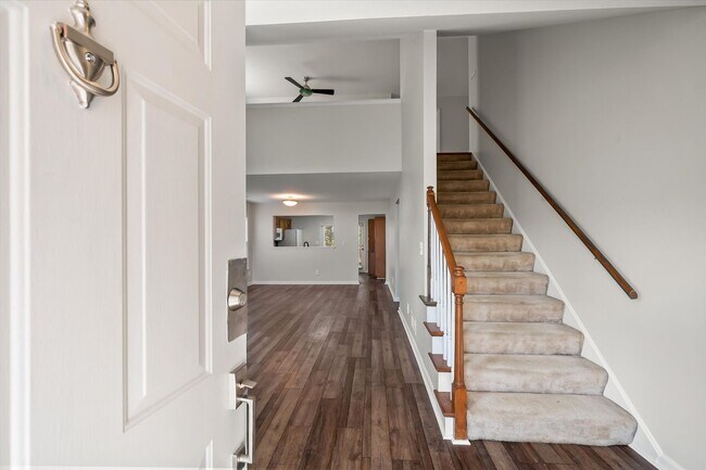 Building Photo - Beautiful 3-Bedroom Home on a Quiet Cul-de-Sac