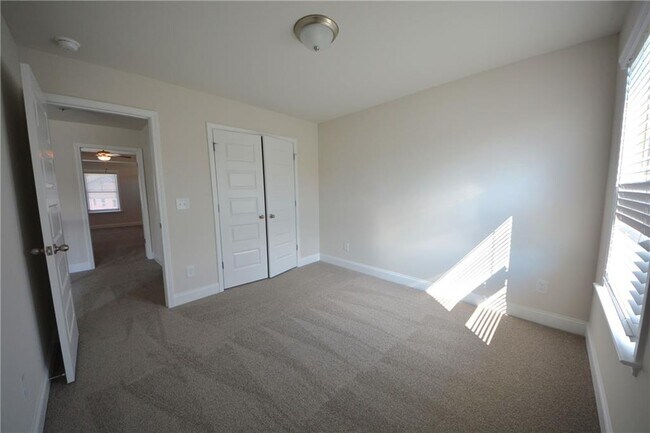 Building Photo - 1464 Sunny Vly Ln