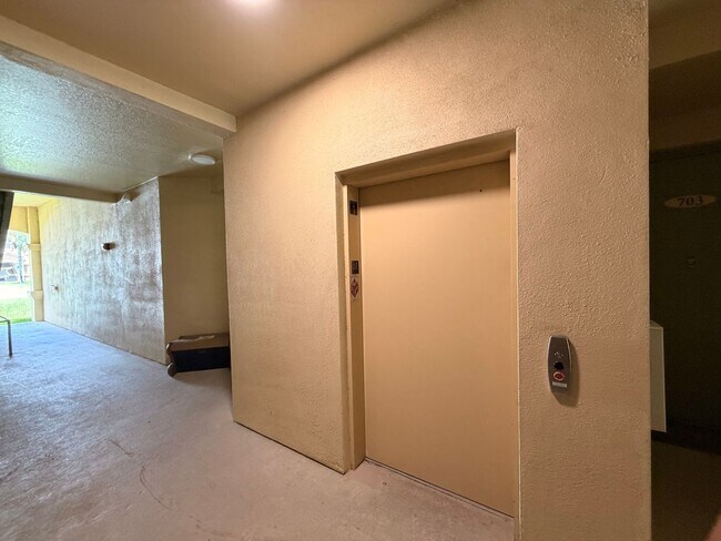 Building Photo - Champions Gate Resort Style Gated Community Living!!