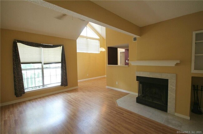 Building Photo - 285 Carriage Crossing Ln