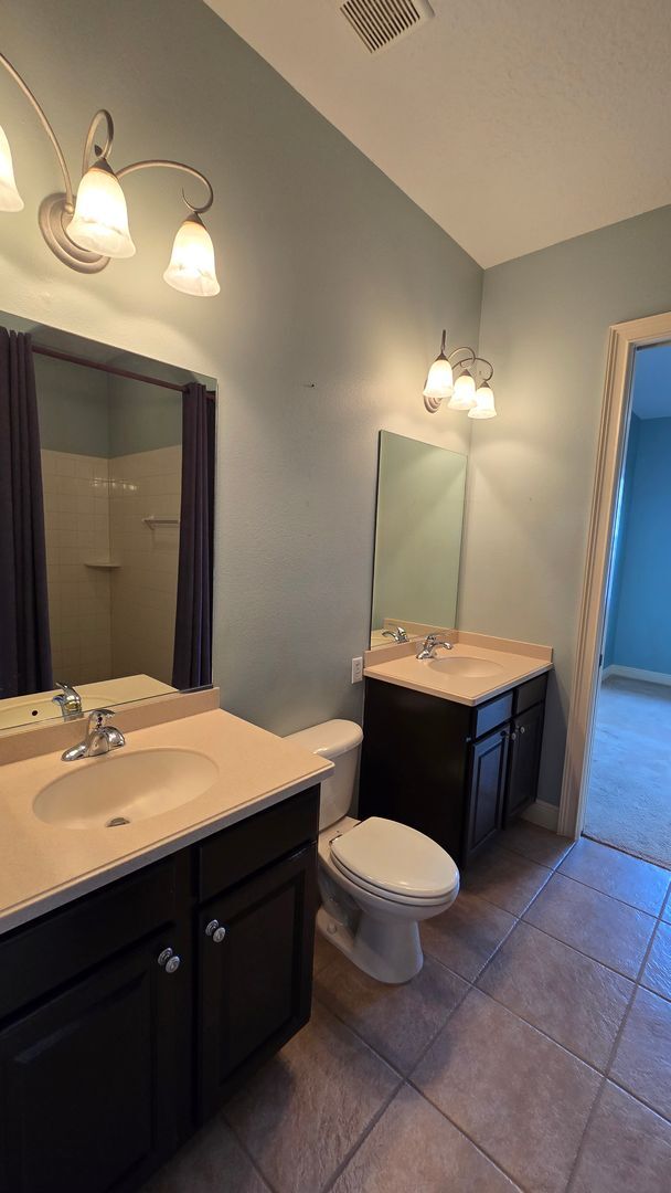 Building Photo - Stunning 3 Bedroom, 3 Bath Home – 2,500 sq/ft – Oversized Garages & Modern Upgrades