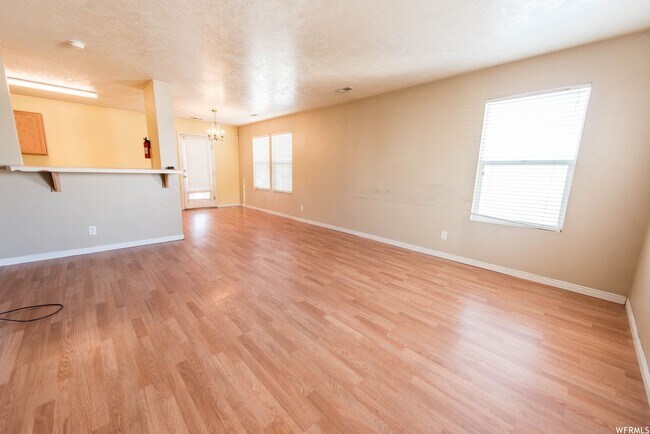 Building Photo - 2037 N 2125 W