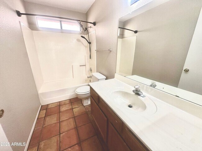 Building Photo - Price lowered for a quick move in; 3 bedroom, 2 bath single story home with 2 car garage in Chandler