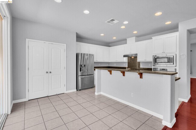 Building Photo - 3582 Mallard Way