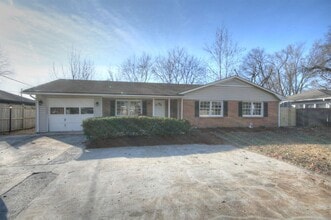 Building Photo - 4015 Apollo Dr SW