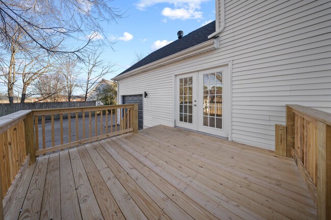 Building Photo - 3 Bedroom 2 Full Bath Home For Rent near Post!