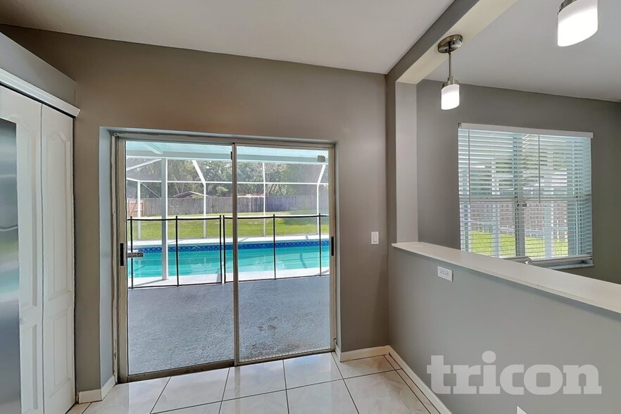 Building Photo - 1627 Mosaic Forest Dr
