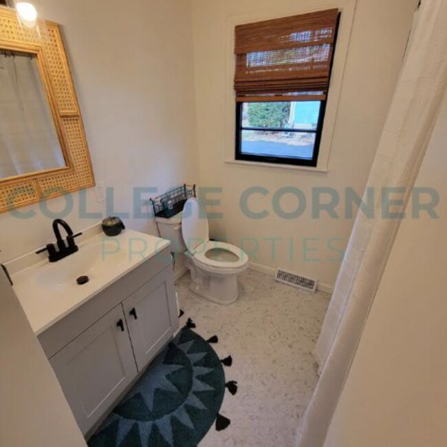 Building Photo - 285 Crepe Myrtle Cir