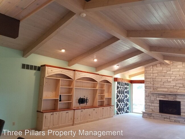 Building Photo - 4 br, 3 bath House - 503 21st SW