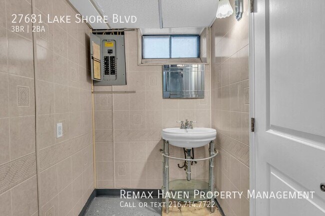 Building Photo - 27681 Lake Shore Blvd-