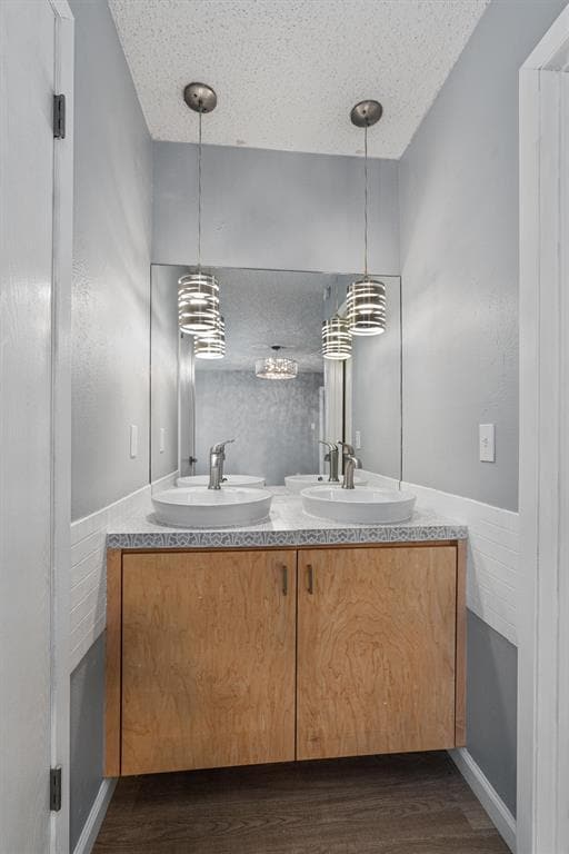 Building Photo - 2008 Voltaire Dr