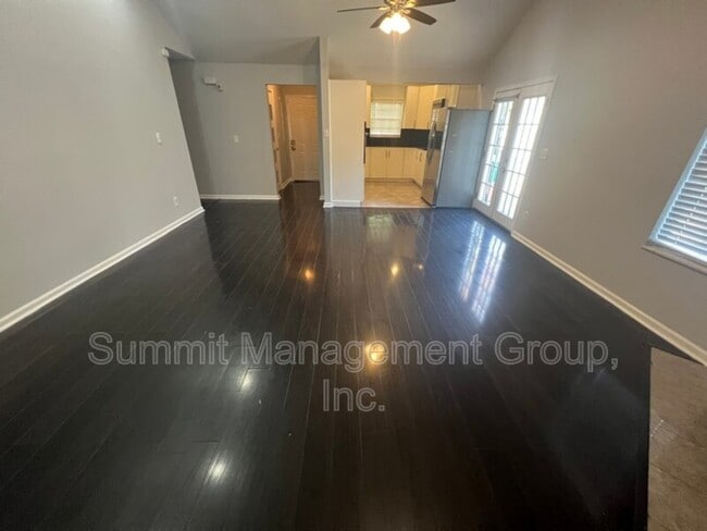 Building Photo - 6381 Klondike River Rd