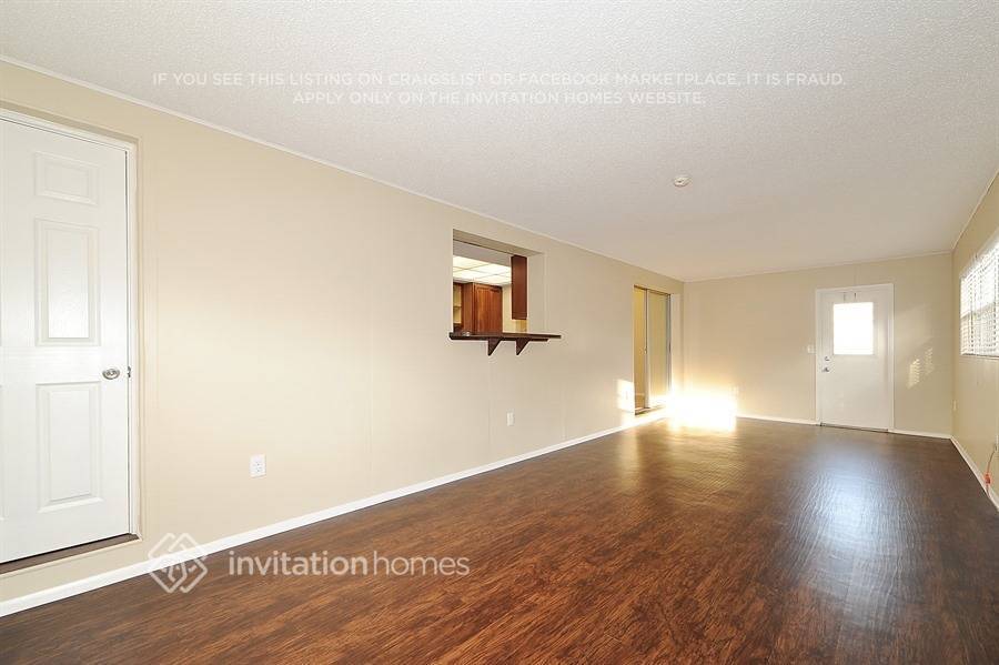 Building Photo - 312 48th St W