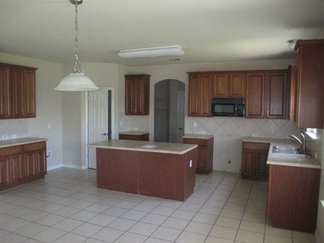 Building Photo - 11213 Barn Owl Dr