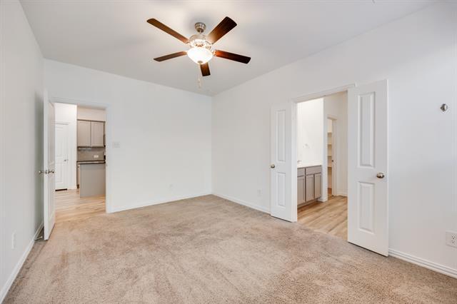 Building Photo - 2926 S Griffin Ln