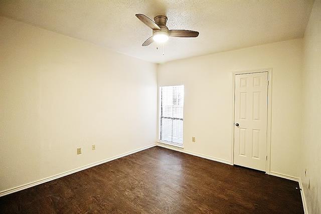 Building Photo - 9600 Royal Ln