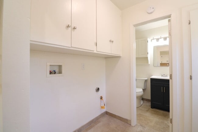 Building Photo - **Spacious 4-Bedroom Home for Rent – Northeast Santa Maria**