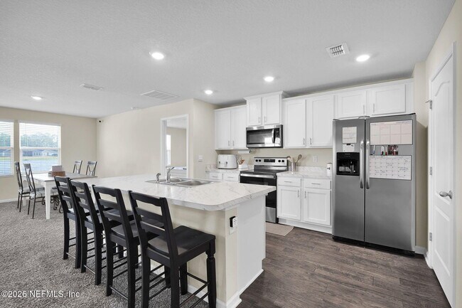 Building Photo - 65343 River Glen Pkwy