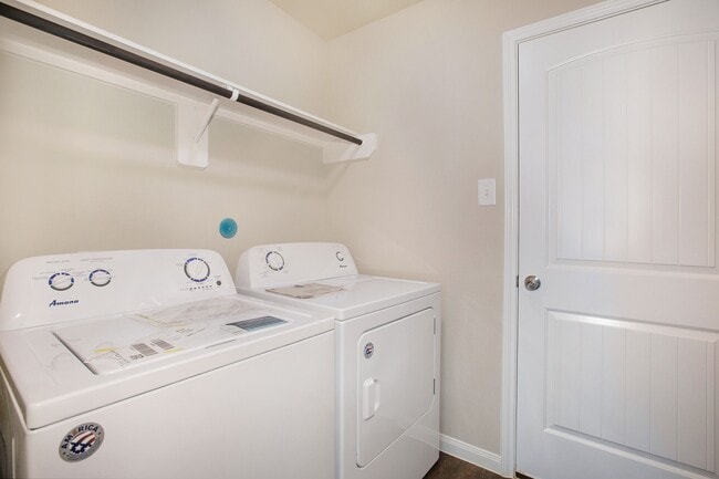 Building Photo - 3319 Rosselli Brush Dr