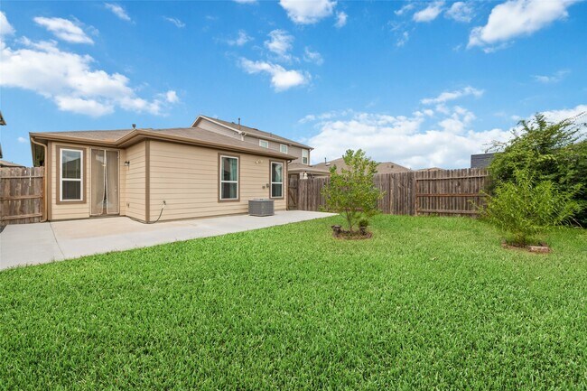 Building Photo - 16615 Chill Brook Dr