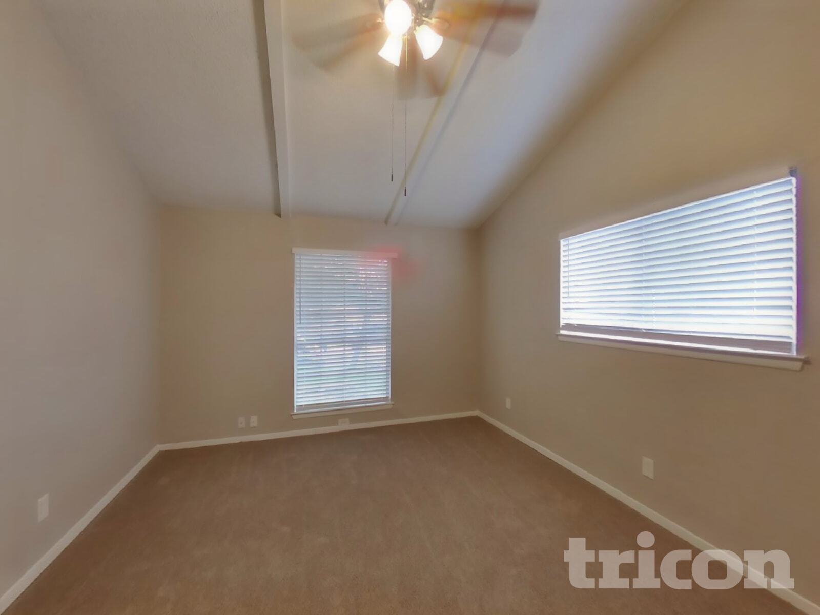 Building Photo - 2115 Gaines Ml St
